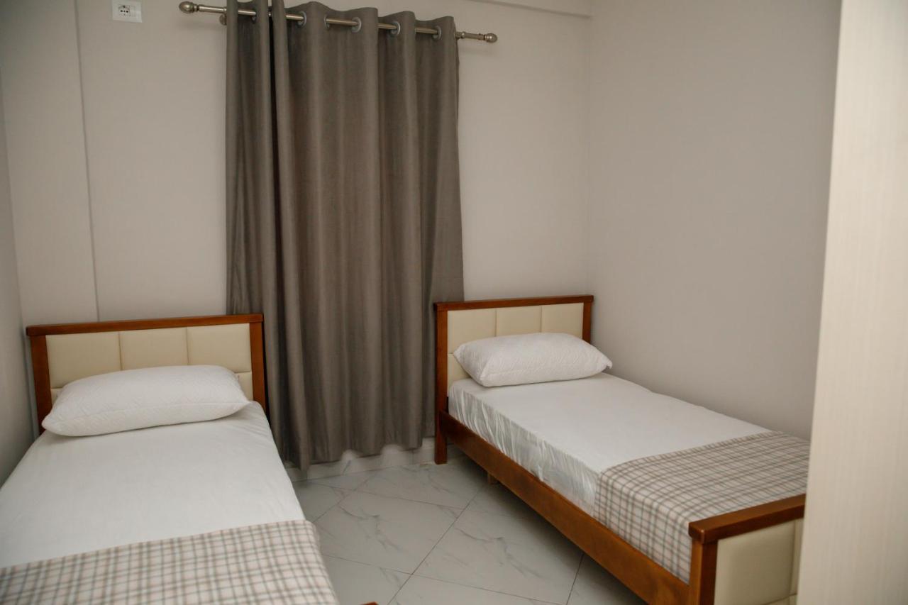 Logli Apartments Gjirokastër Exterior foto
